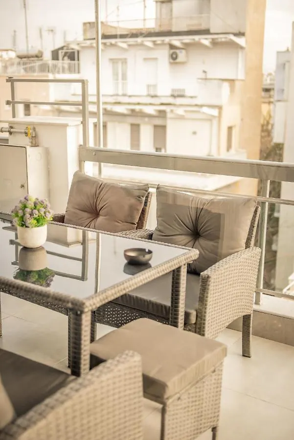Apollo'S Apartment On Radio City Midas Home Thessaloniki Greece